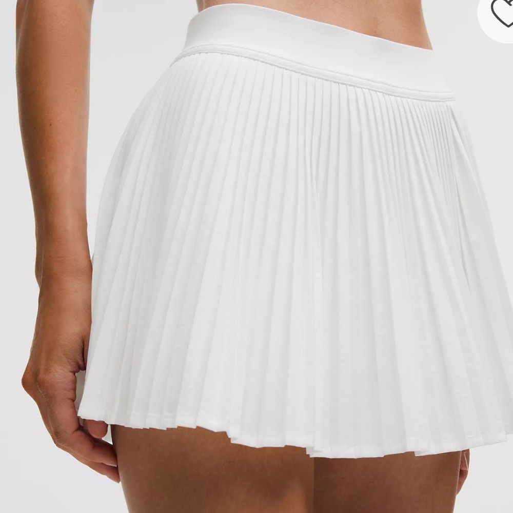 Lululemon white varsity high rise pleated tennis skirt